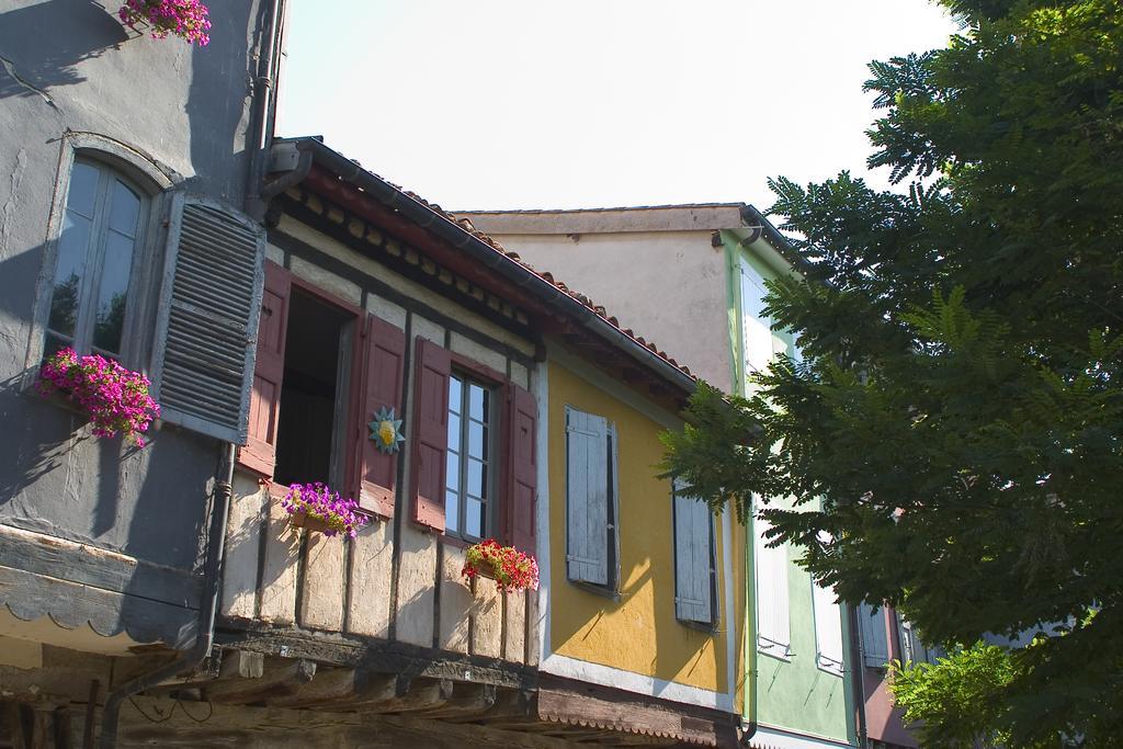 Hotel Le Commerce Mirepoix  Exterior photo