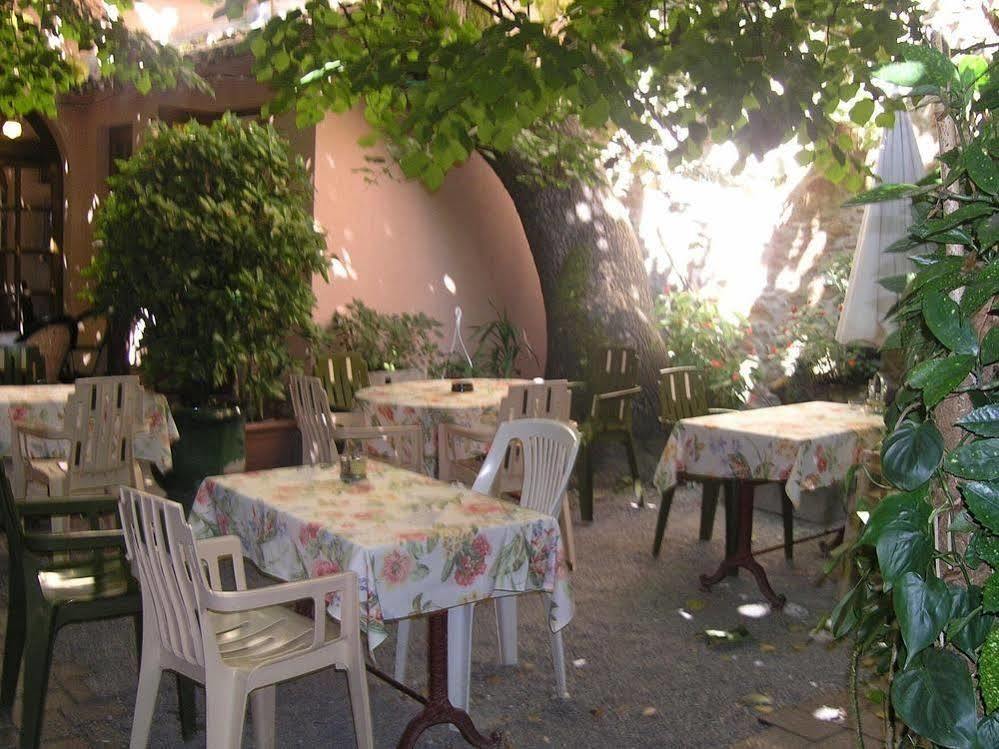 Hotel Le Commerce Mirepoix  Exterior photo